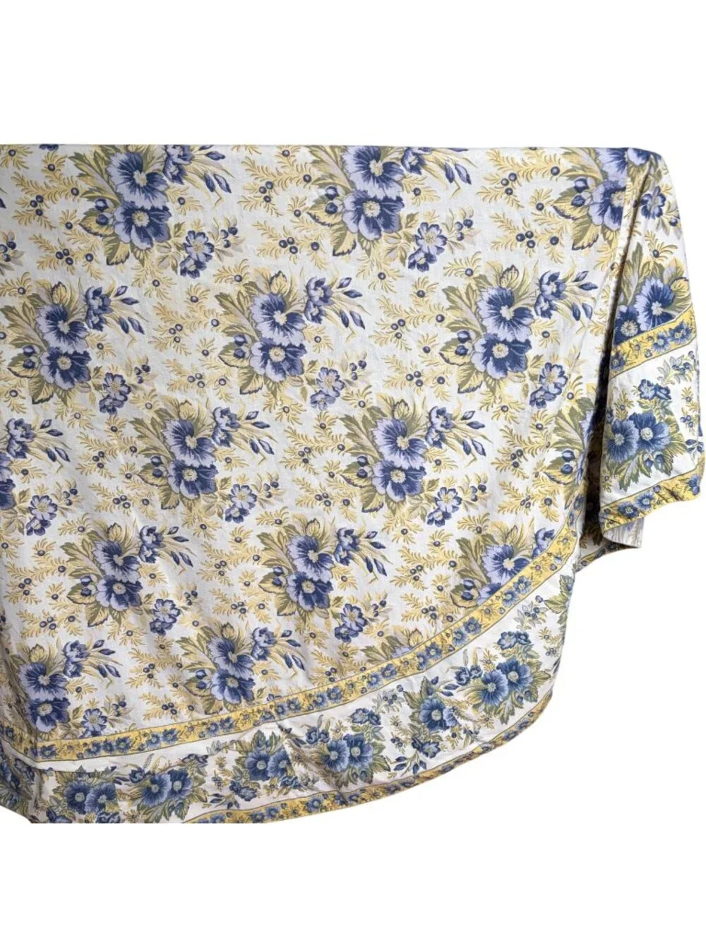 Vintage April Cornell Floral Tablecloth Round  88